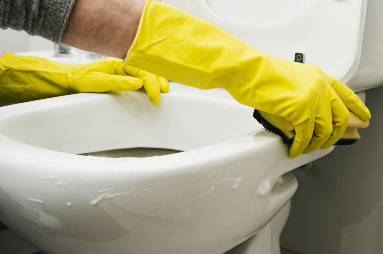 bathroom deep cleaning service in Dhaka